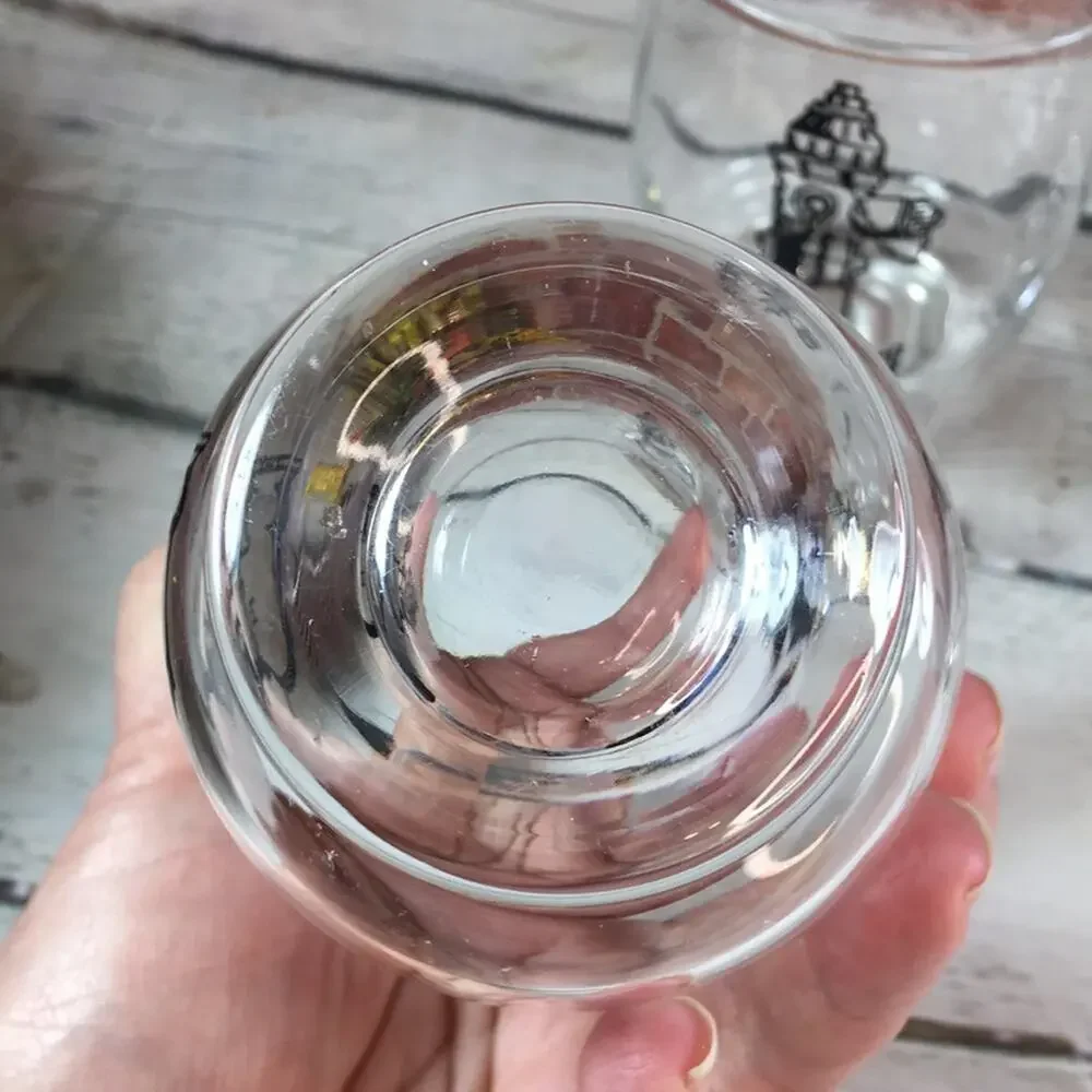 4 Heavy Bottom 10-ounce Low-Ball Glasses with Fire HYDRANT Images Firefighter